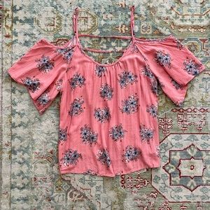 Torrid Size 1 (14/16)Light Pink Flare Sleeve